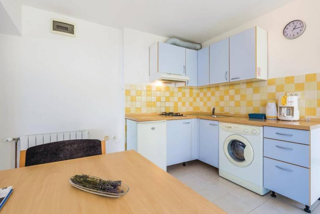 Apartamento Breathtaking Sea View App For 2+1, Bbq ...... Opatija Exterior foto