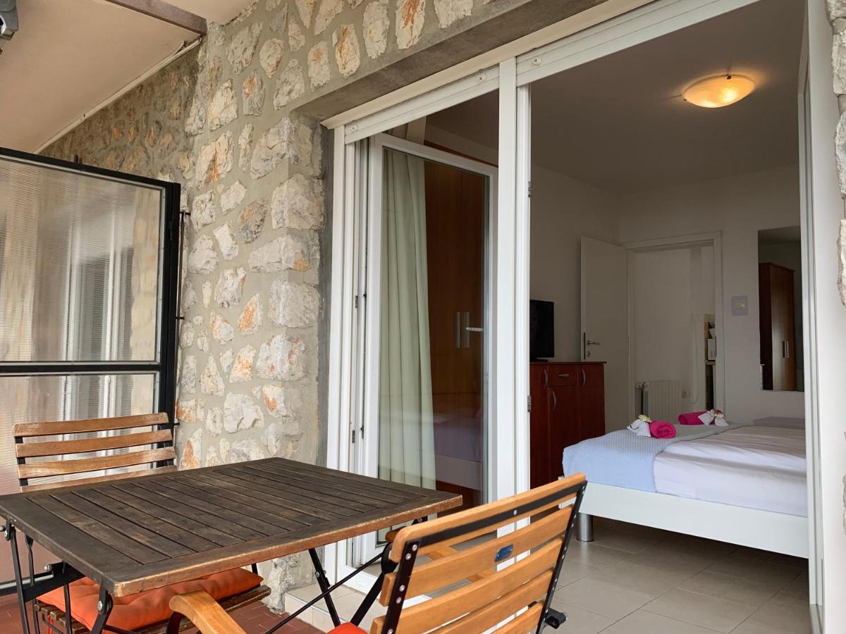 Apartamento Breathtaking Sea View App For 2+1, Bbq ...... Opatija Exterior foto
